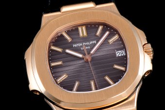 Patek Philippe Nautilus Jumbo 5711 40mm 324SC 3K202110067