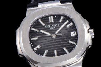 Patek Philippe 5711R 324 40MM GR2021101232