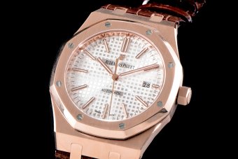 Audemars Piguet ROYAL OAK 15400OR.OO.D088CR.01 41MM 3120 AP010W