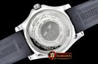 Breitling Avenger II GMT A3239011 SS/RU White GF A2836