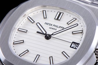 Patek Philippe Nautilus Jumbo 5711 40mm 324SC 3K202110063