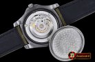 Breitling Avenger BlackBird 44mm DLC/TI/NY/Grn Black GF A2824