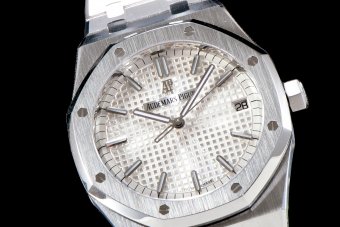 Audemars Piguet ROYAL OAK 15500ST 41MM OM-4302 AP008Q