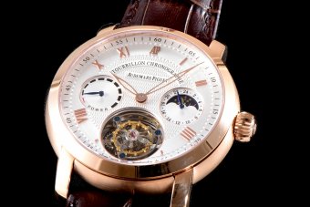 Audemars Piguet JULES AUDEMARS26010OR.OO.D088CR.01 42MM TW AP003Q