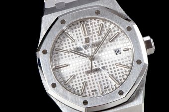 Audemars Piguet ROYAL OAK 15400ST.OO.1220ST.02 41MM FK-3120 AP017Q